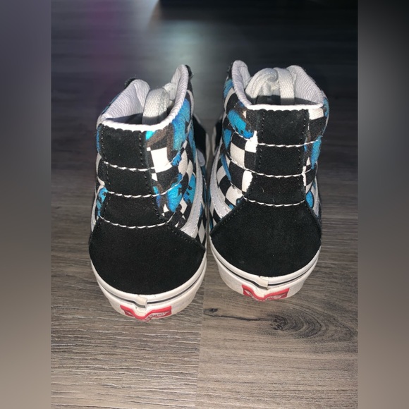 High Top Vans Butterfly/Checkered Print Size 6 - Picture 2 of 3